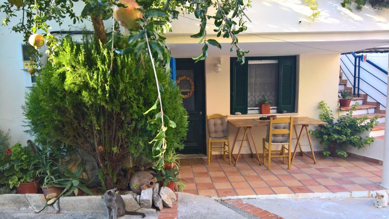 Spitaki Spata Airport Studio Bagian luar foto